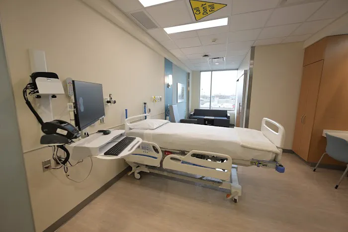 Robert Wood Johnson University Hospital Somerset 6
