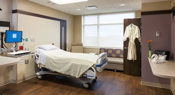 Northwestern Medicine Huntley Hospital 7