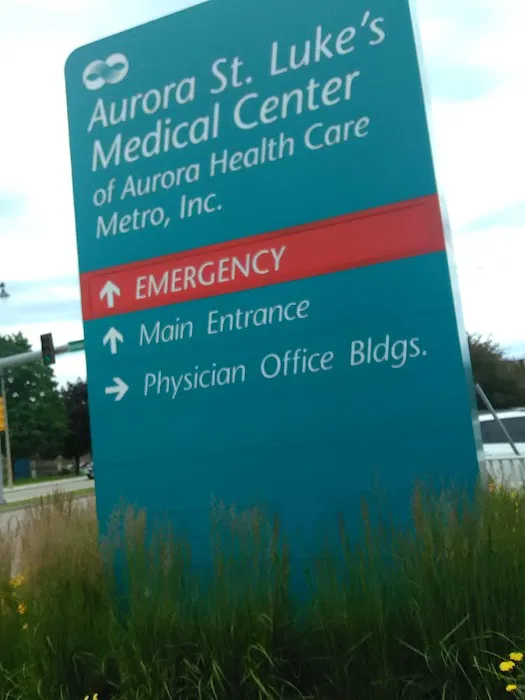 Aurora St Luke's Medical Center 2
