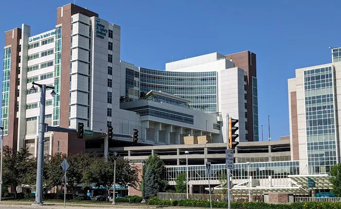 Aurora St Luke's Medical Center 8