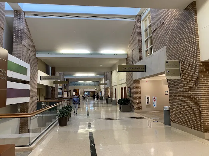 Aurora St Luke's Medical Center 9