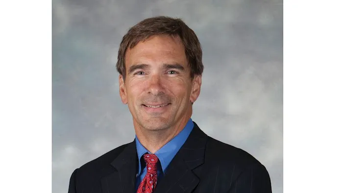 Walter H. Halloran, MD, FACS 2