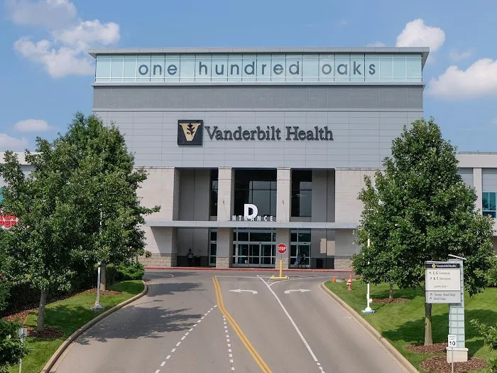 Vanderbilt Heart One Hundred Oaks 0