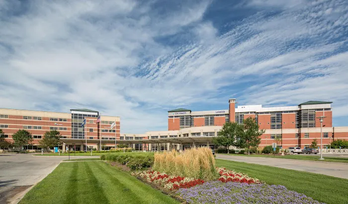 CHI Health Clinic Heart Institute (Lakeside) 4