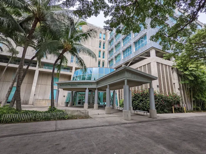 The Queen's Medical Center 5