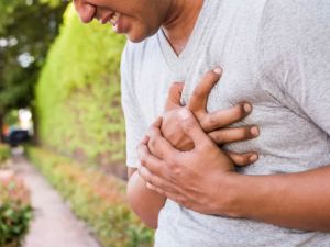 How to Manage Heart Disease in Your 40s and 50s: A Practical Guide to Protecting Your Heart