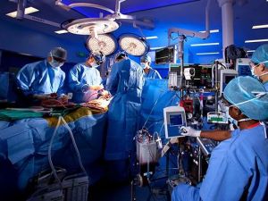 Top Heart Hospitals for Transplant Surgeries: Best Centers for Heart Care