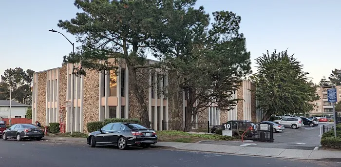 Bao Tran, MD. Daly City Office. 1