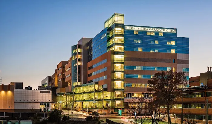 The University of Kansas Hospital Center for Advanced Heart Care 4
