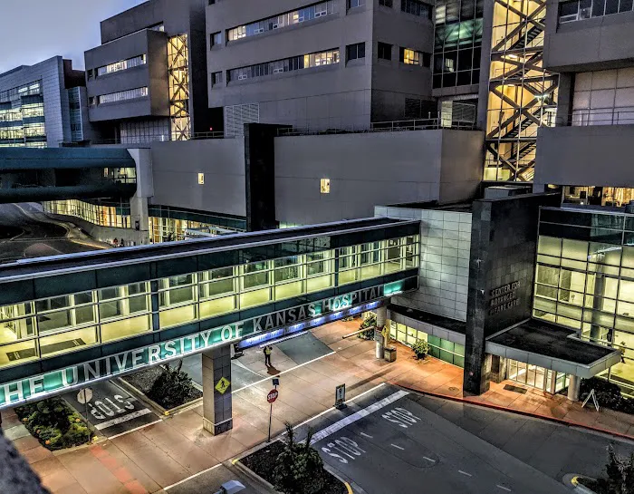 The University of Kansas Hospital Center for Advanced Heart Care 8