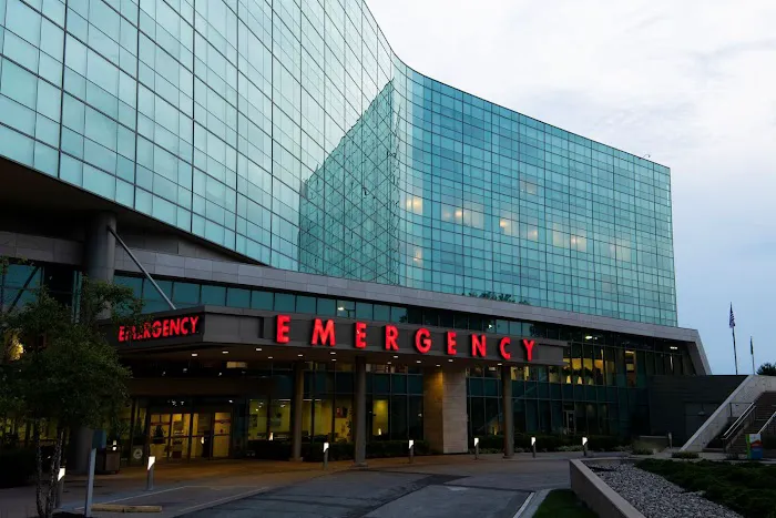 AdventHealth Medical Group Cardiology and Cardiovascular Surgery at Shawnee Mission 6