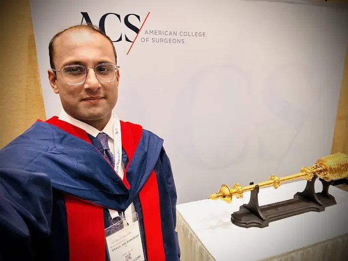 Nakul Valsangkar MD, FACS 2