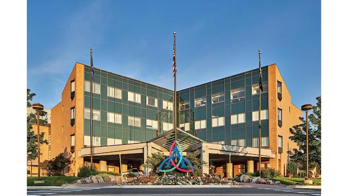 Henry Ford Genesys Hospital 3