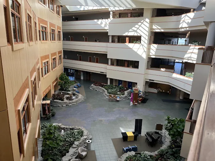 Henry Ford Genesys Hospital 6