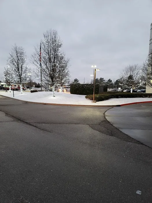 Henry Ford Macomb Hospital 3