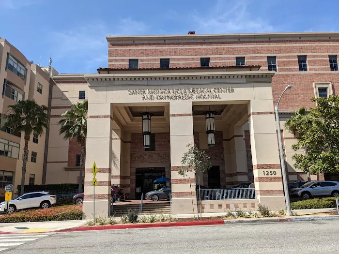 UCLA Santa Monica Medical Center 1
