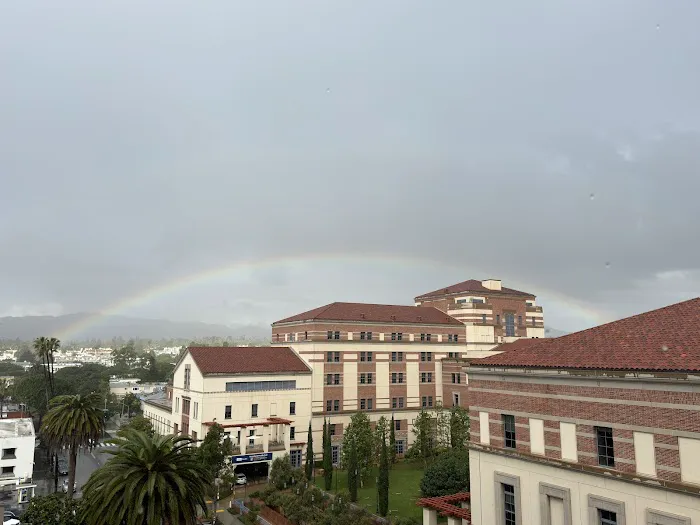 UCLA Santa Monica Medical Center 4