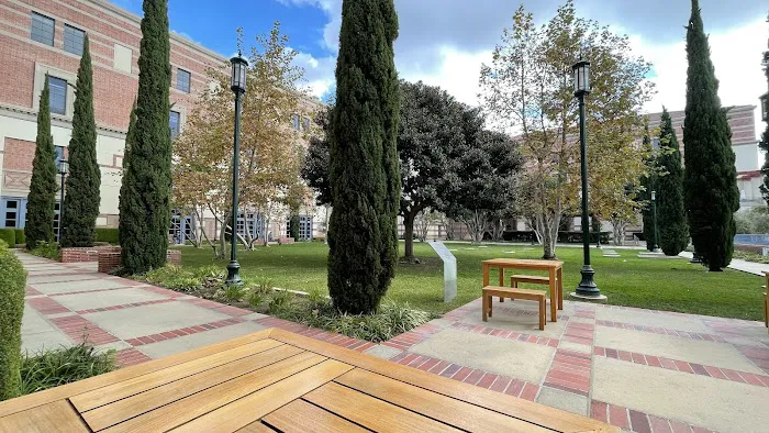 UCLA Santa Monica Medical Center 5