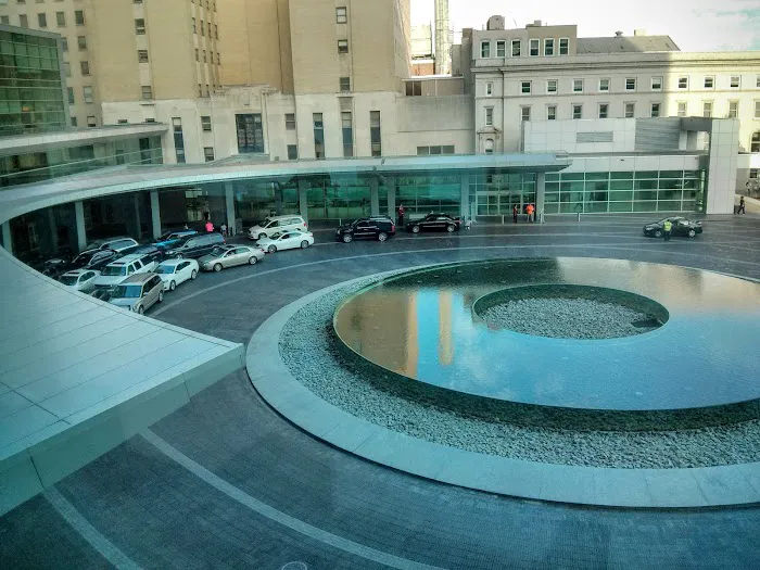 Miller Family Heart, Vascular & Thoracic Institute 9