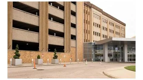 Cleveland Clinic - Fairview Medical Office Building 1