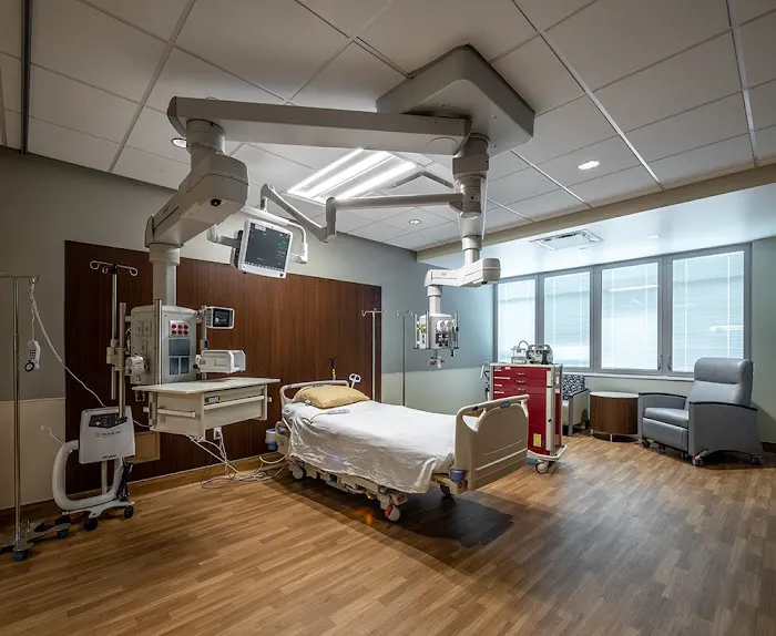 Memorial Hermann Heart & Vascular Institute - The Woodlands Medical Center 4