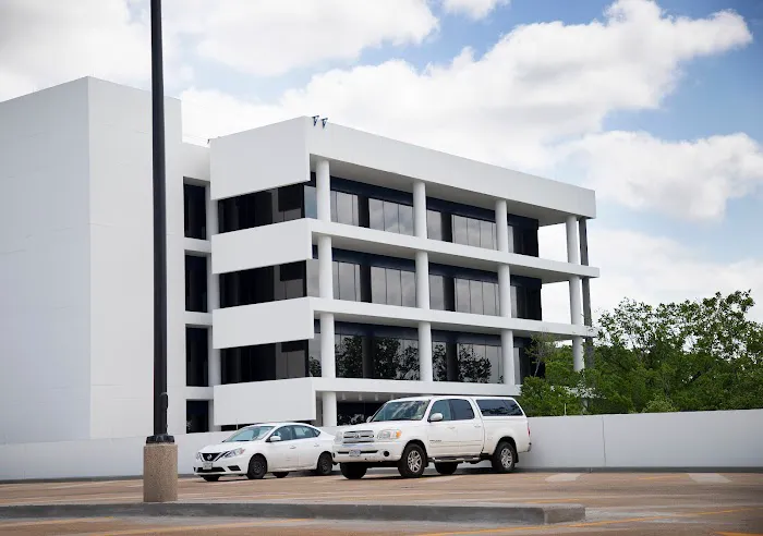UT Physicians Heart & Vascular – Bellaire Station 6
