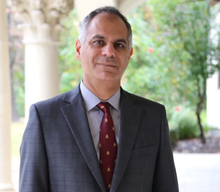 Dr. Irfan Iftikhar, MD 4