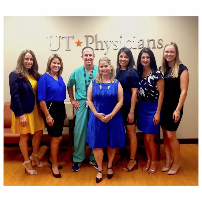 UT Physicians Cardiothoracic & Vascular Surgery - Katy 3