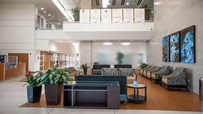 Memorial Hermann Sugar Land Hospital 8