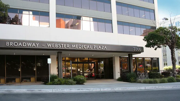Oakland Webster Street Care Center 0