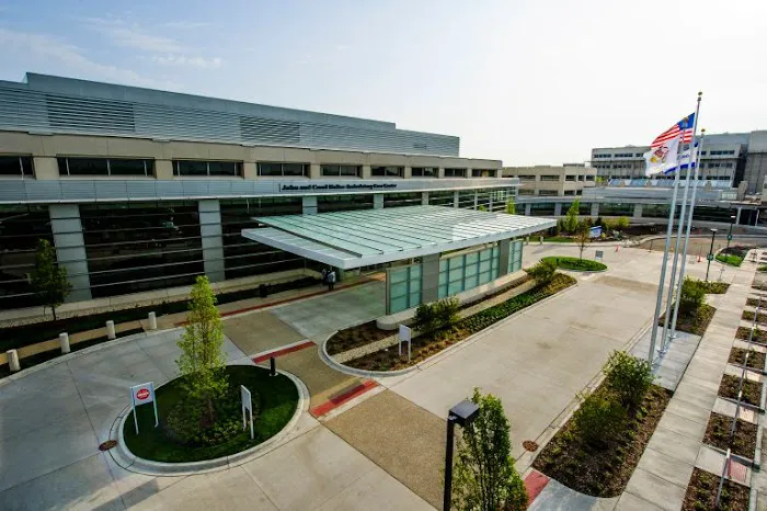 Endeavor Health Glenbrook Hospital 0