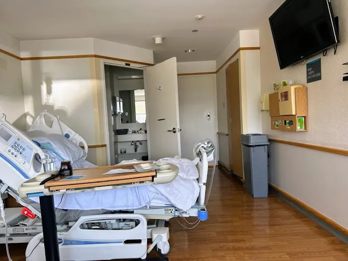 Endeavor Health Glenbrook Hospital 9