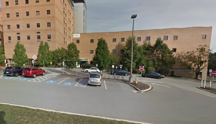 AGH McGinnis Cardiovascular Institute 0