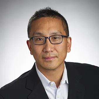 Justin Tze-Howe Mao, MD 1