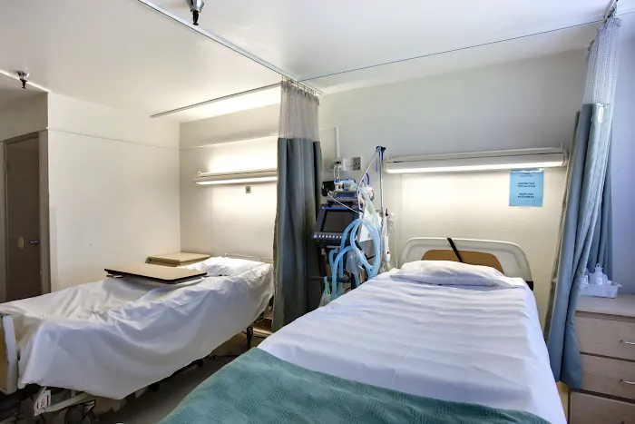 Kindred Hospital Riverside 5