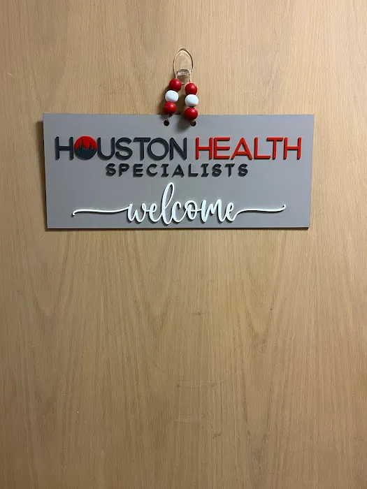 Houston Health Specialists Crosby - Dr. Zohair Raza 3