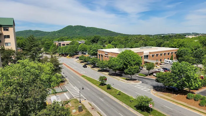 Wellstar Kennestone Hospital 8