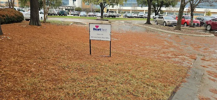 HeartPlace Garland 1