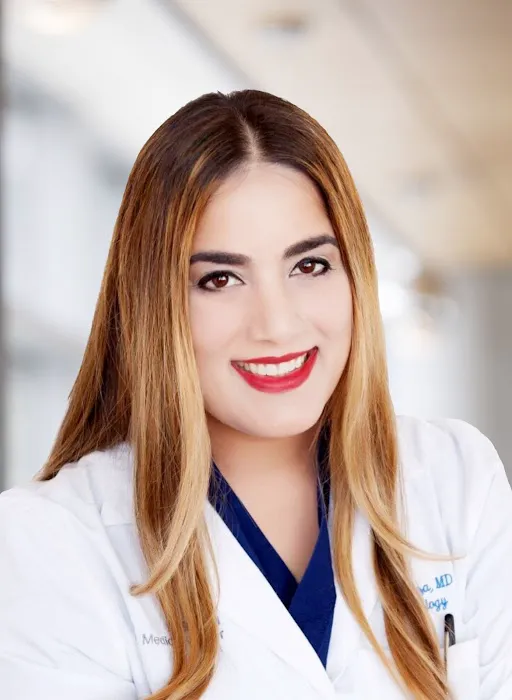 Dr. Samreen Raza 0