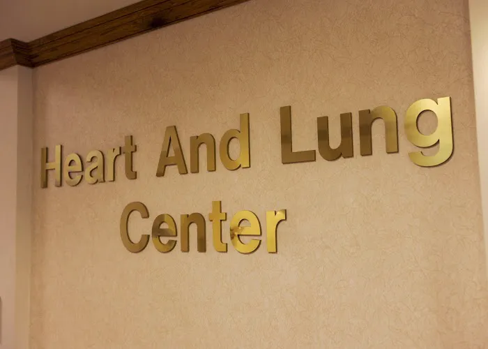 University Hospital Heart & Lung Clinic - UT Southwestern 3