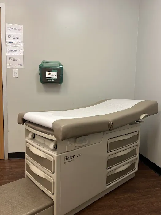 CareNow Urgent Care - Presidio Vista 7