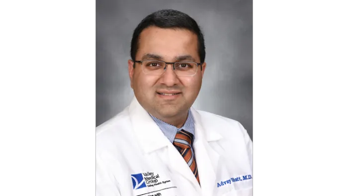 Advay Bhatt, MD 0