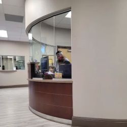 Dr. Carlos Leche ico