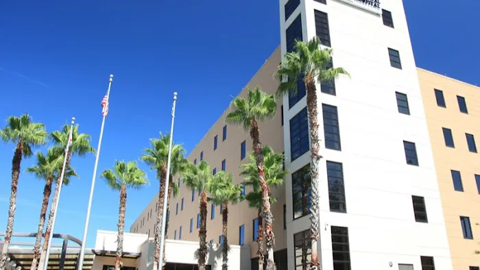 HCA Florida Brandon Hospital 2