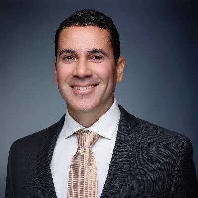 Juan Lopez-Guzman, MD 1