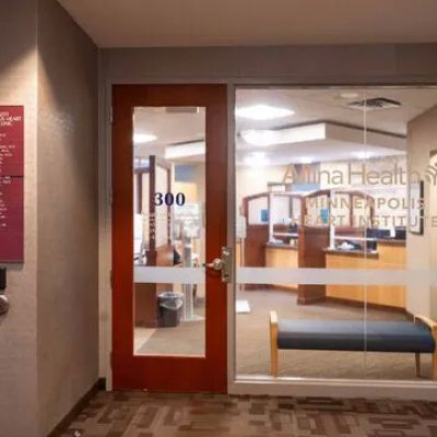Allina Health Minneapolis Heart Institute – Centennial Lakes (Edina)