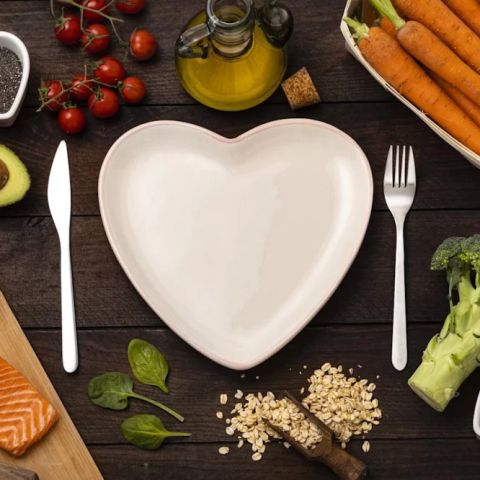 Heart Disease and Cholesterol Lowering Foods: Smart Dietary Choices for a Healthy Heart