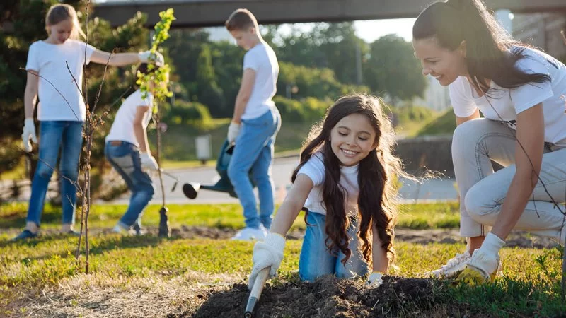 Contributing to a Healthier Community: Practical Actions That Make a Real Impact