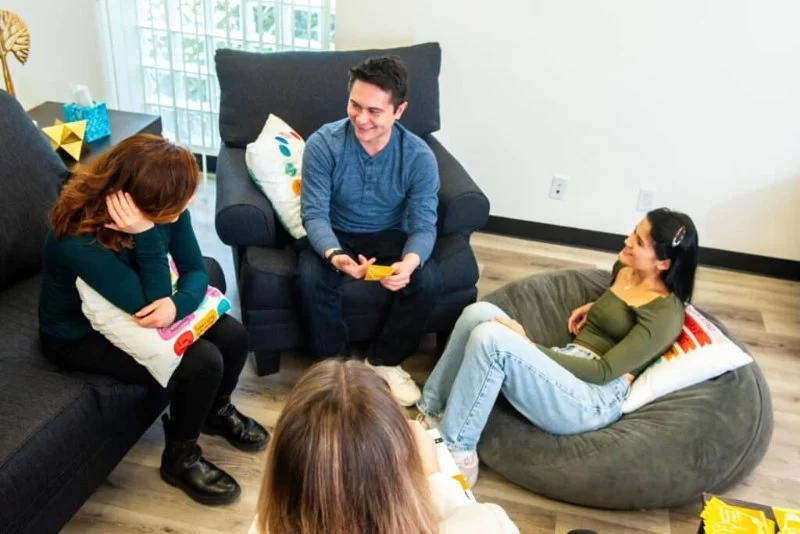 Finding Support Groups and Community Resources for Your Health Journey