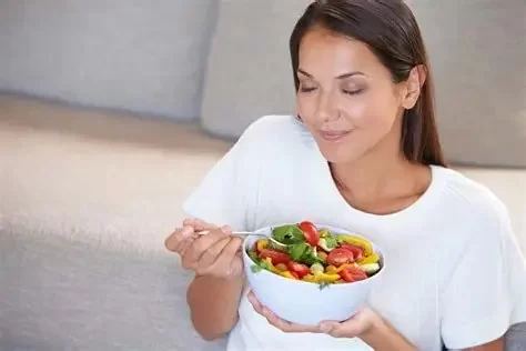 The Benefits of Eating Slowly and Mindfully | Health and Wellness Guide
